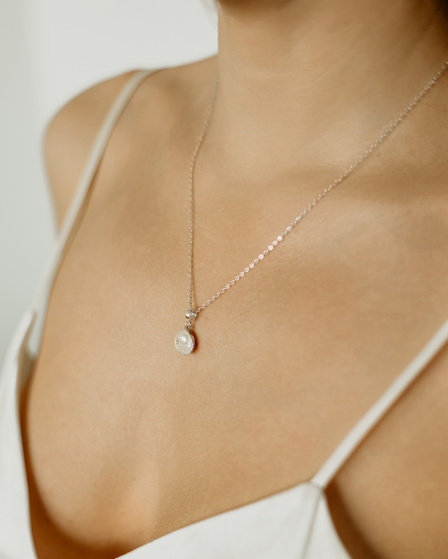 Oceana | Shell & Pearl Pendant Necklace