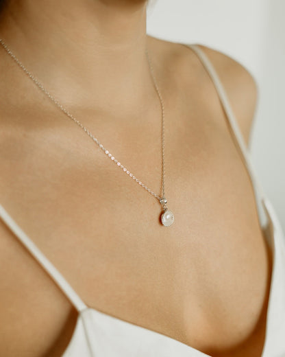 Oceana | Shell & Pearl Pendant Necklace