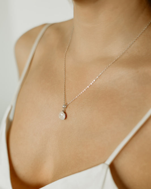 Oceana | Shell & Pearl Pendant Necklace