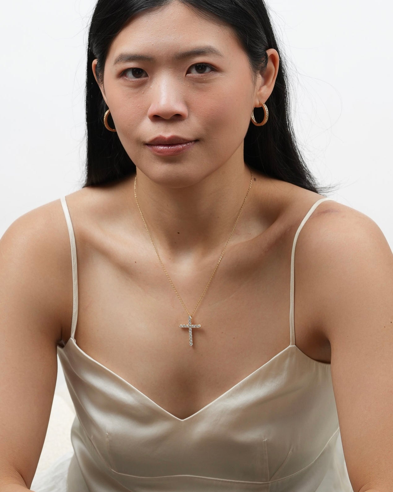Sola Necklace