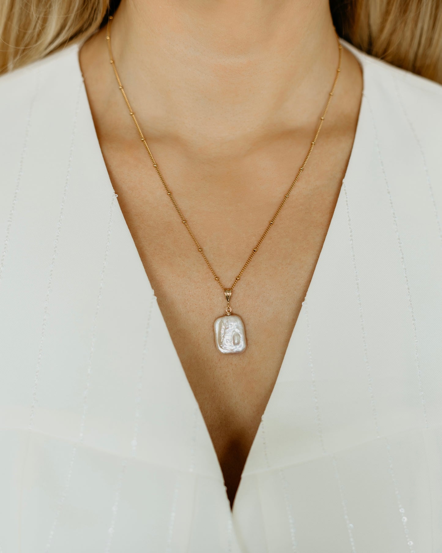 Nira | Pearl Medallion gold-filled Necklace