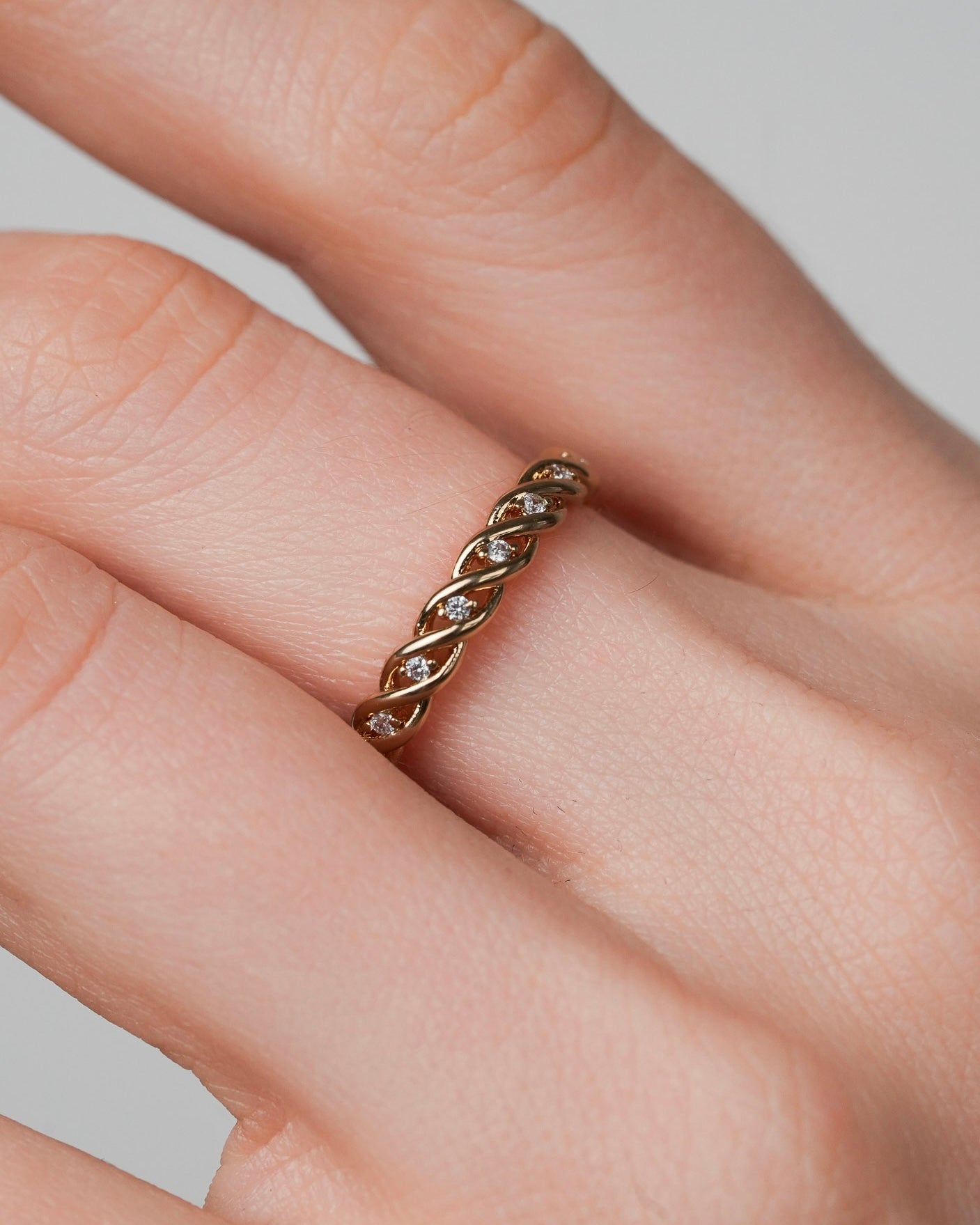 Yona Ring
