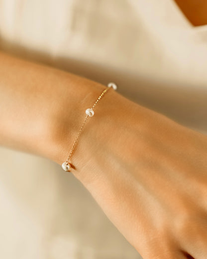 Lumière Bracelet |  Freshwater Pearl & Gold-Filled
