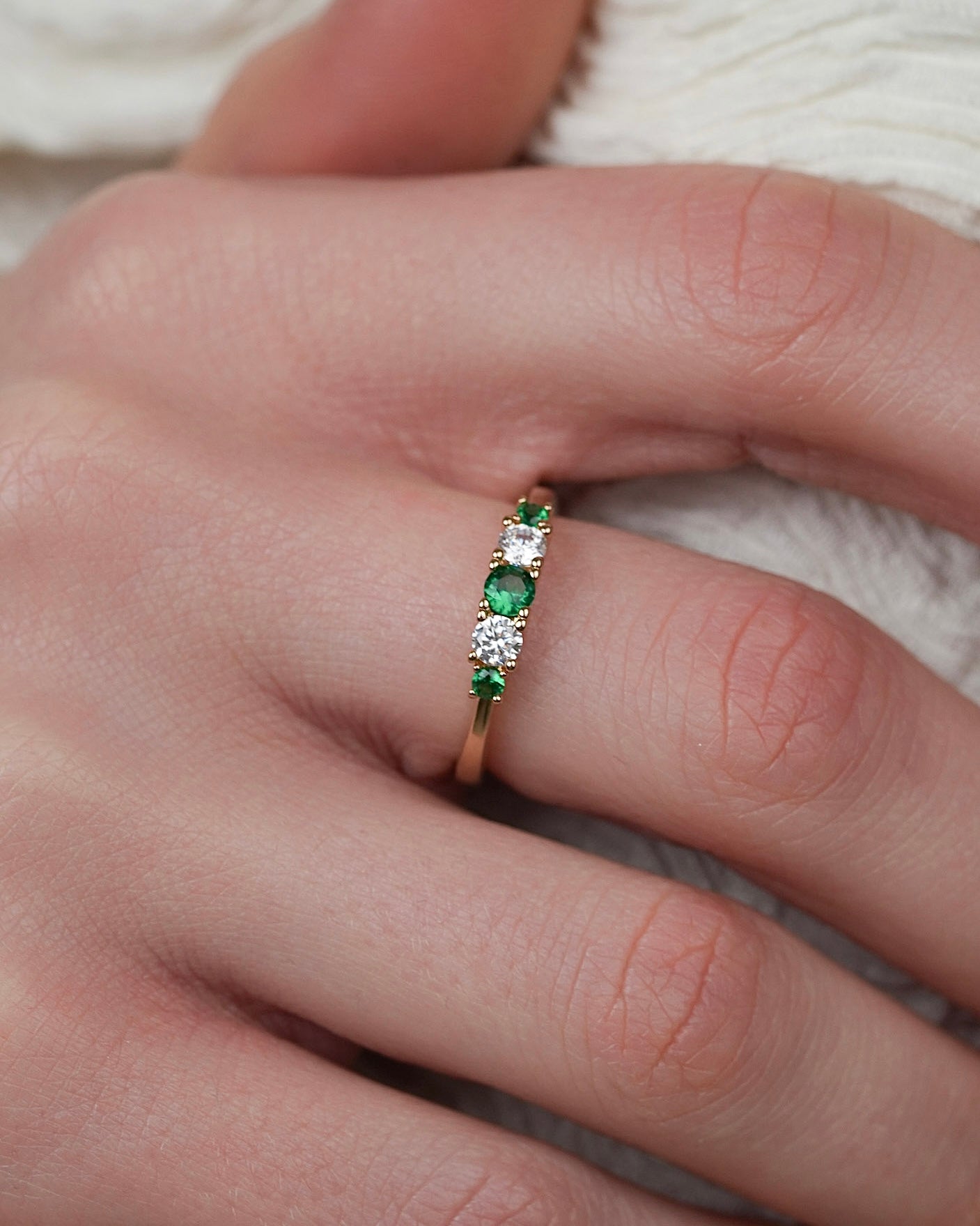 Mia Ring