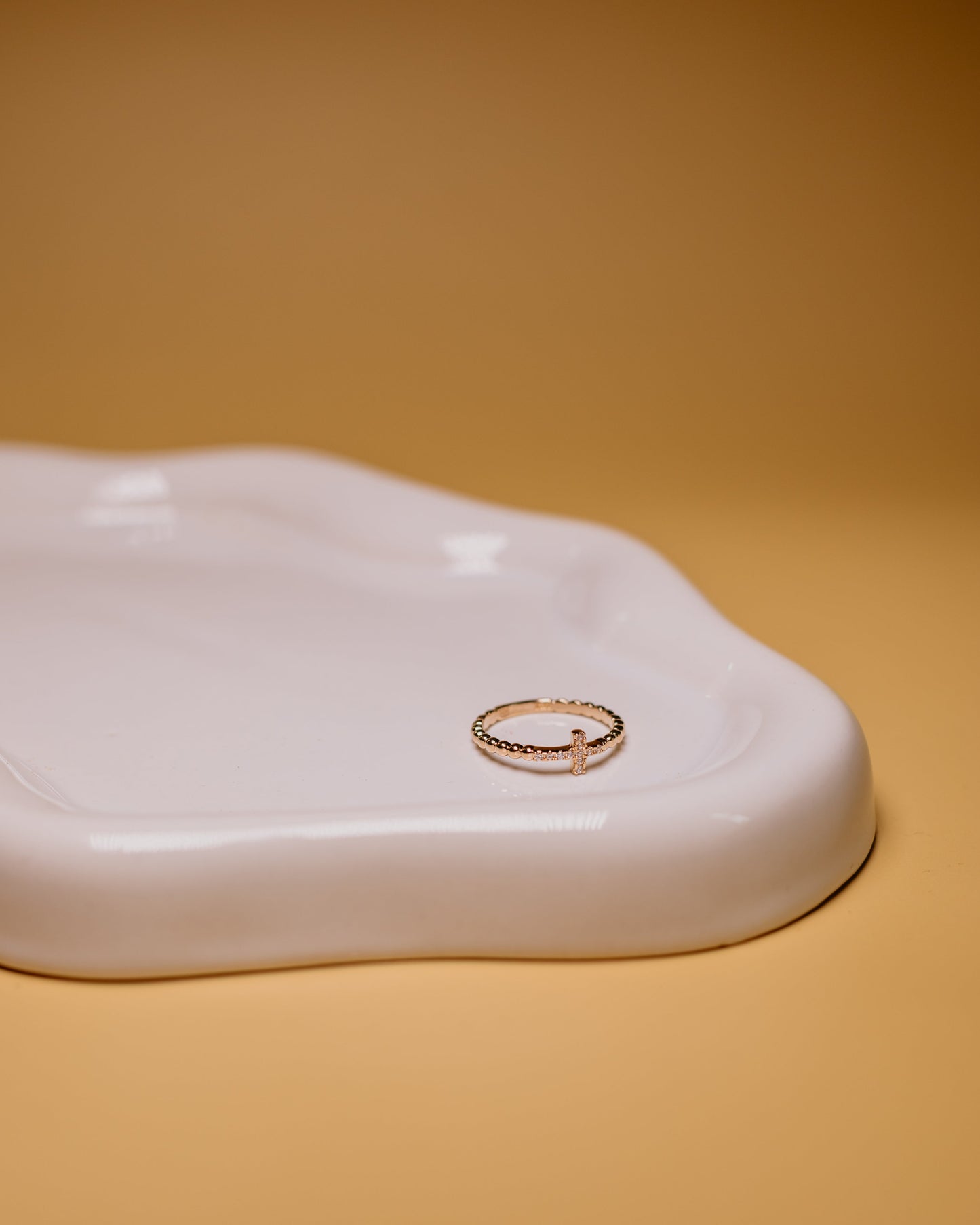 Graceful Cross Ring | 18kt 3-Micron Gold-Plated