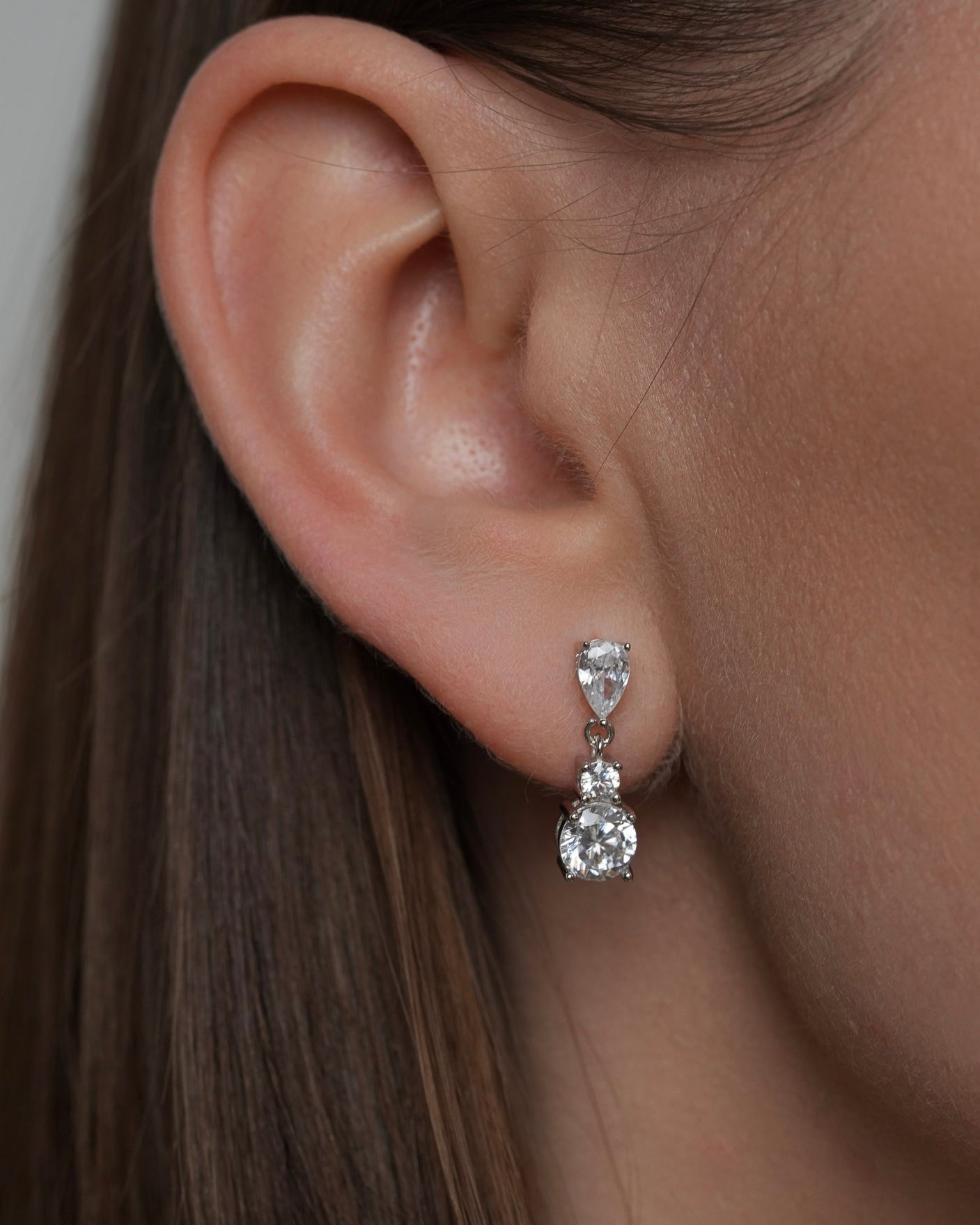 Tyna Drop Earrings